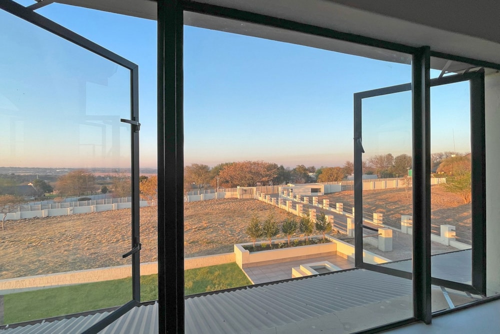 Double-storey house for sale in Sun Valley, Midrand - MR1667137