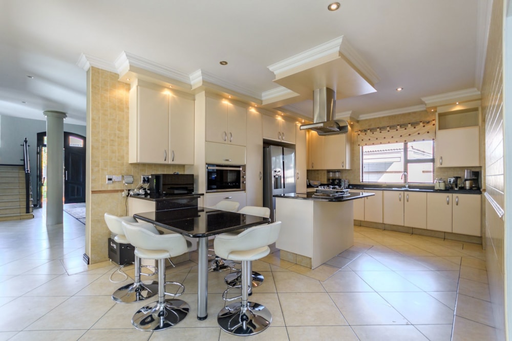 Cluster sold in Lakefield - EN1669284 Cluster sold in Lakefield - EN1669284