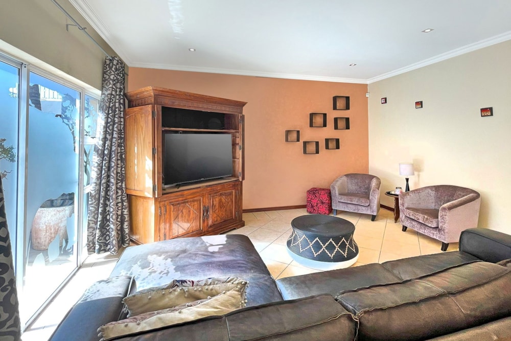 Double-storey house for sale in Kyalami Estates - MR1668546