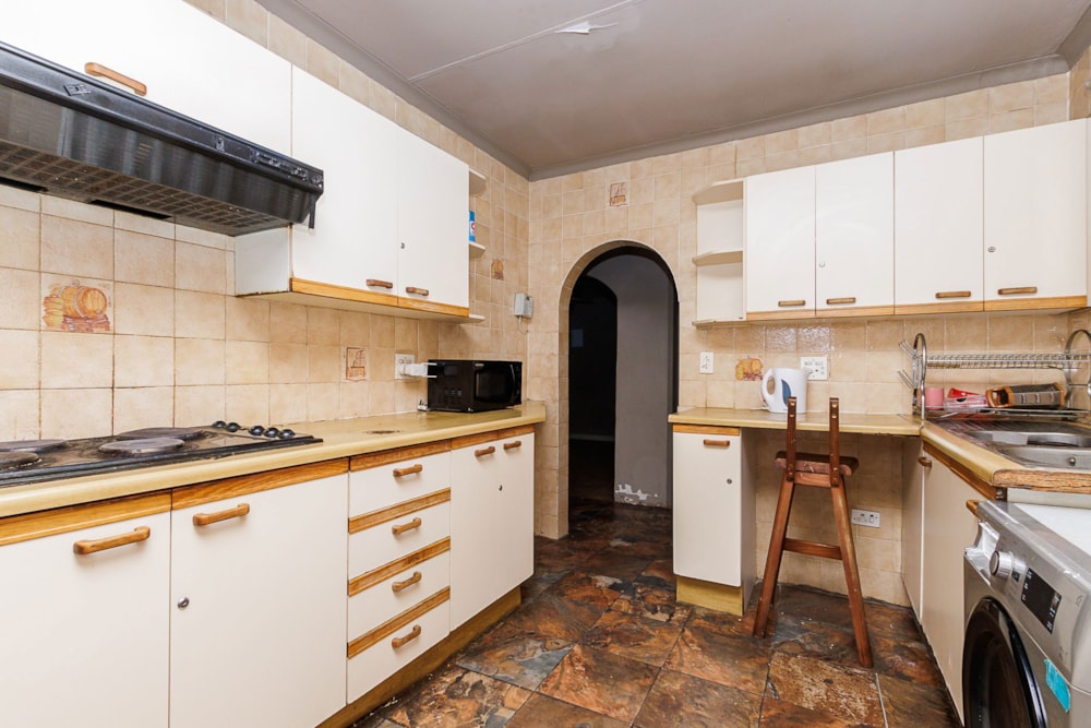 House for sale in Westdene, Johannesburg - GRE1668404 House for sale in Westdene, Johannesburg - GRE1668404