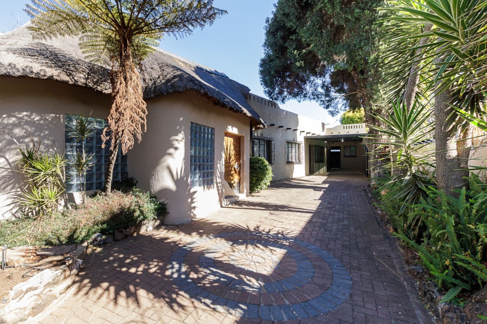 House for sale in Westdene, Johannesburg - GRE1668404 House for sale in Westdene, Johannesburg - GRE1668404