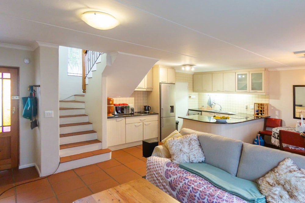 House let in West Beach, Blouberg - 1TV1677969