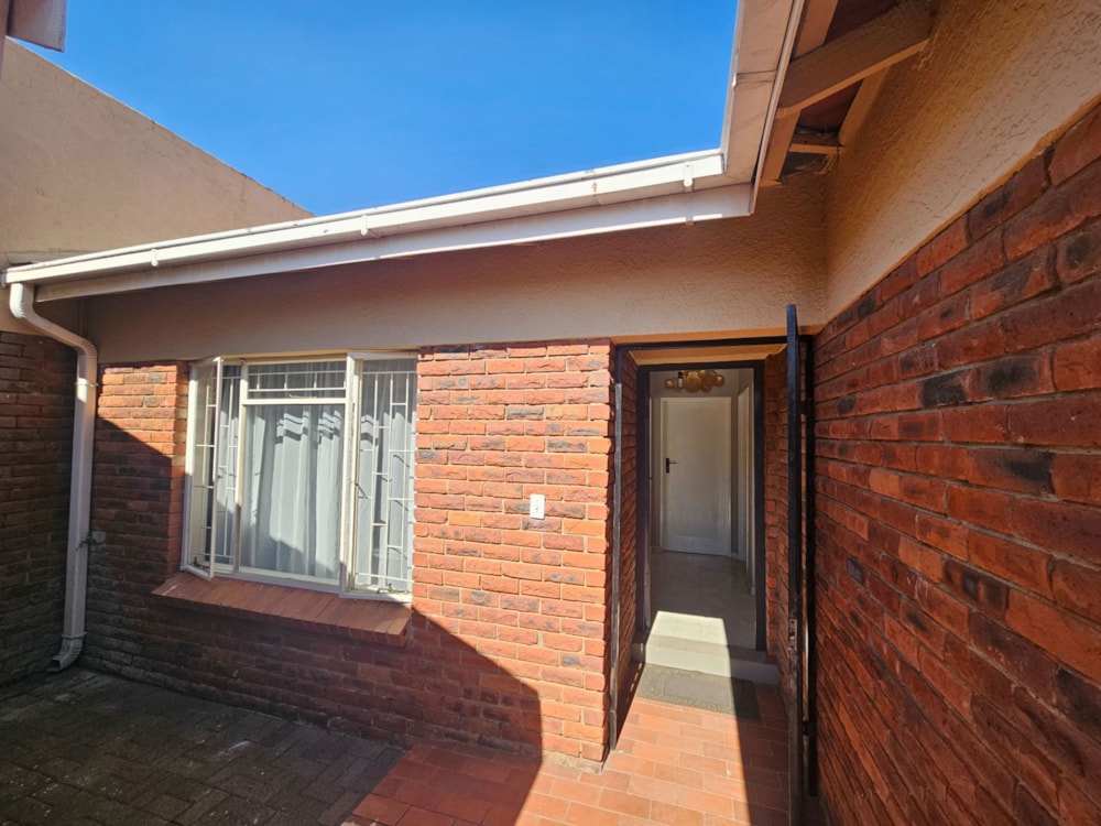 Townhouse for sale in Hutten Heights - 1NW1669855 Townhouse for sale in Hutten Heights - 1NW1669855