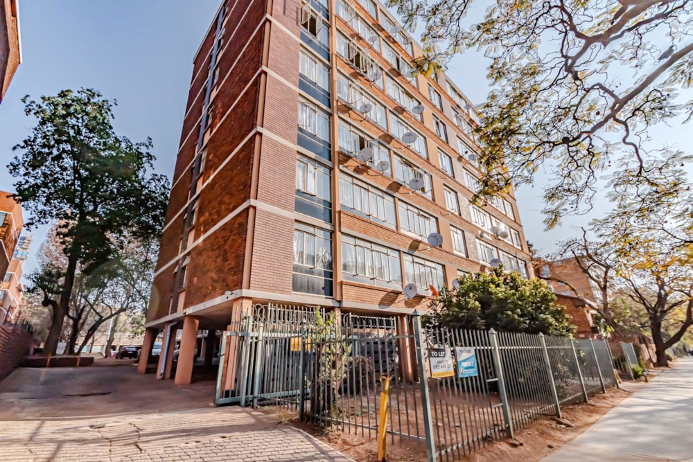 Apartment for sale in Muckleneuk - PT1667964