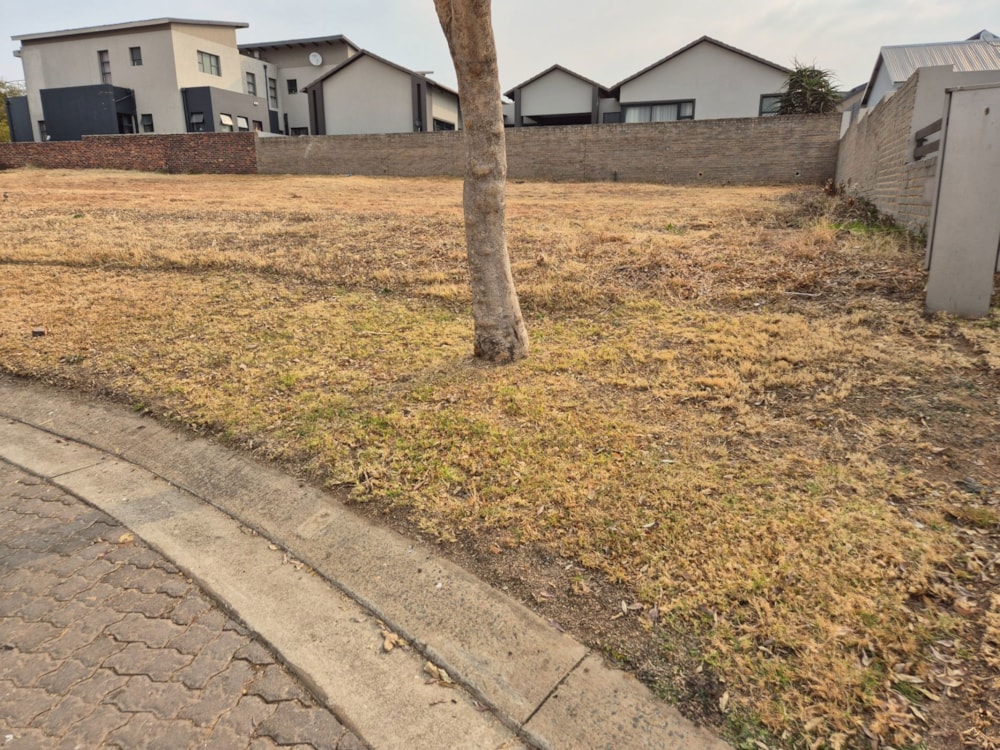 Vacant land for sale in Copperleaf - 1CU1668393