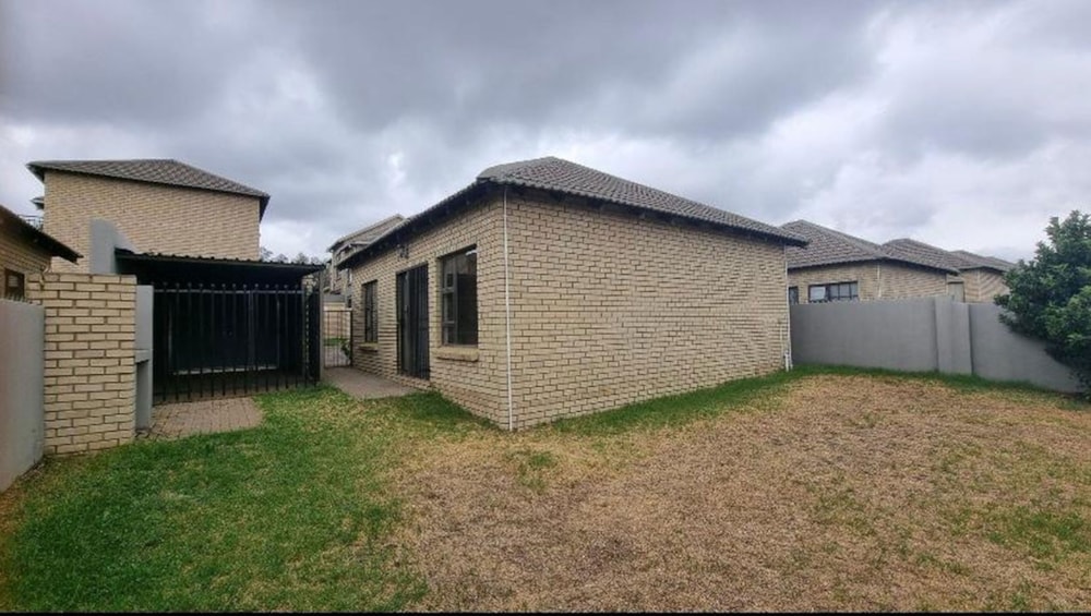 Townhouse for sale in Langenhovenpark - 1BX1673317 Townhouse for sale in Langenhovenpark - 1BX1673317