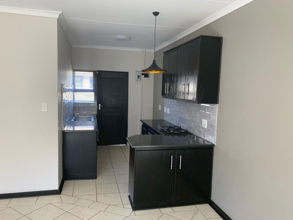 Townhouse for sale in Langenhovenpark - 1BX1673317 Townhouse for sale in Langenhovenpark - 1BX1673317