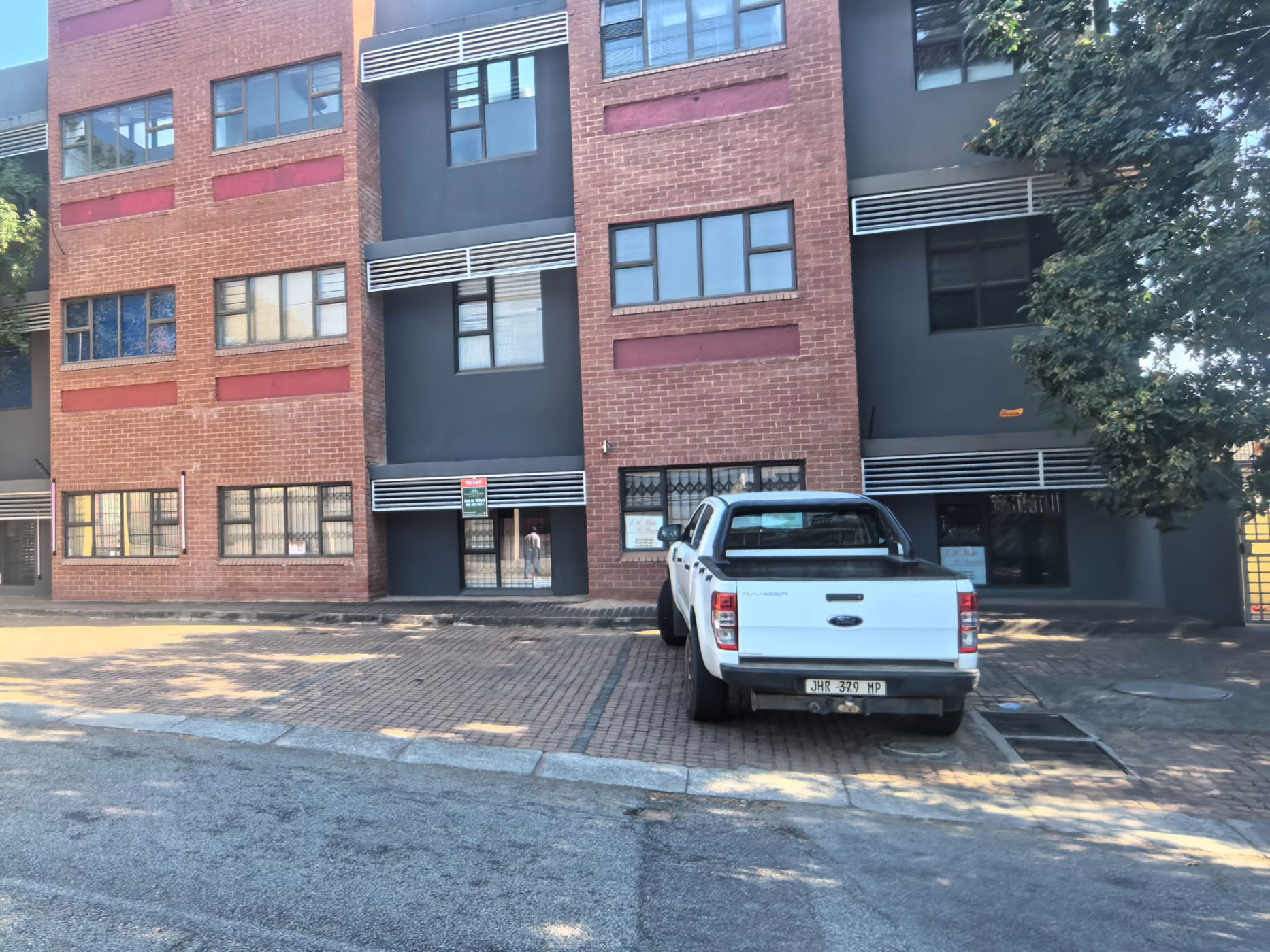 Apartment for sale in Sonheuwel - 1NS1672805