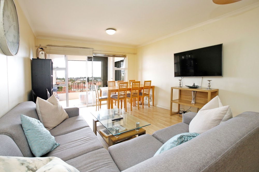 Apartment sold in Century City - 1TV1675512