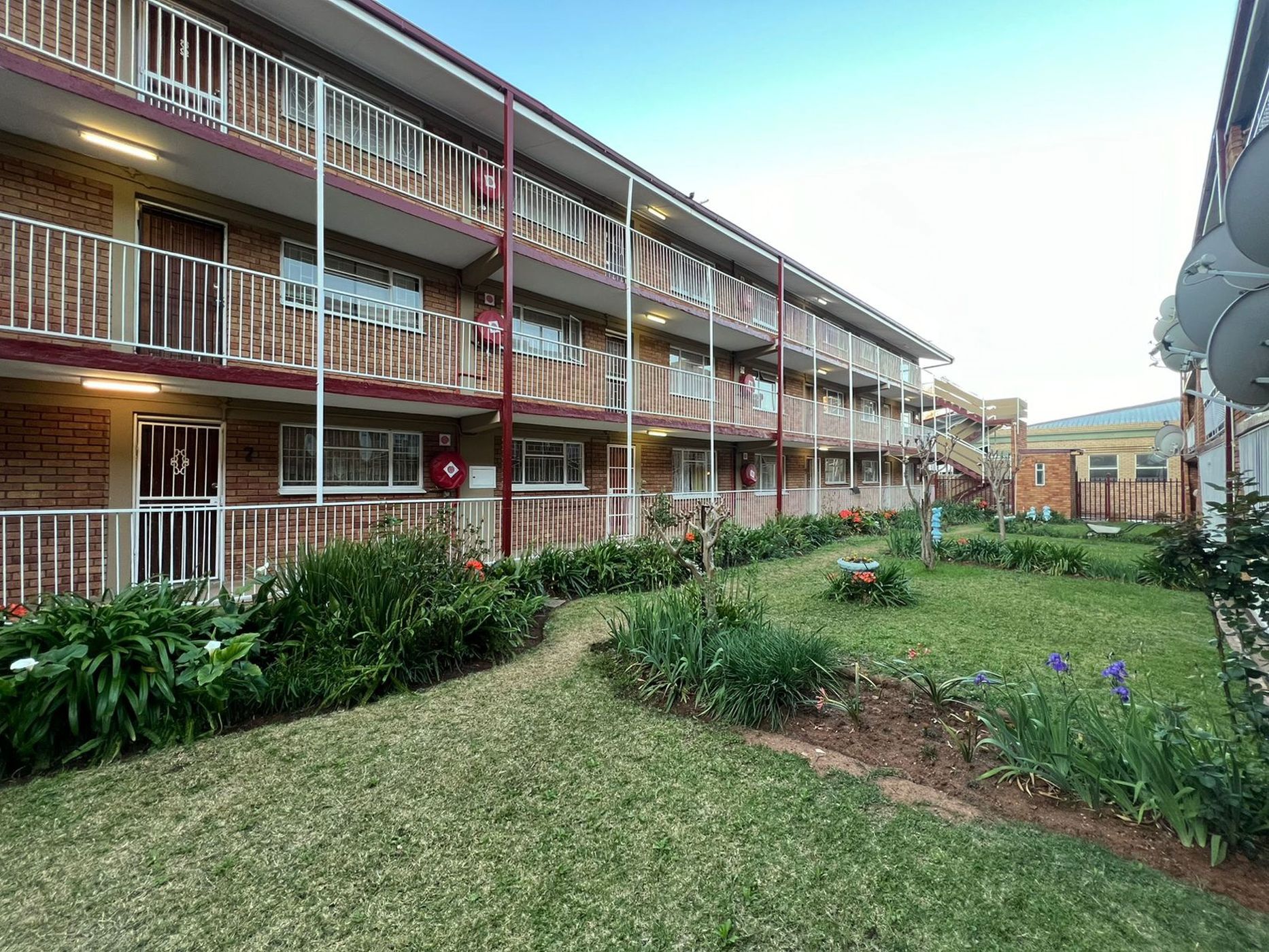 Townhouse for sale in Westdene, Bloemfontein - 1BX1675152