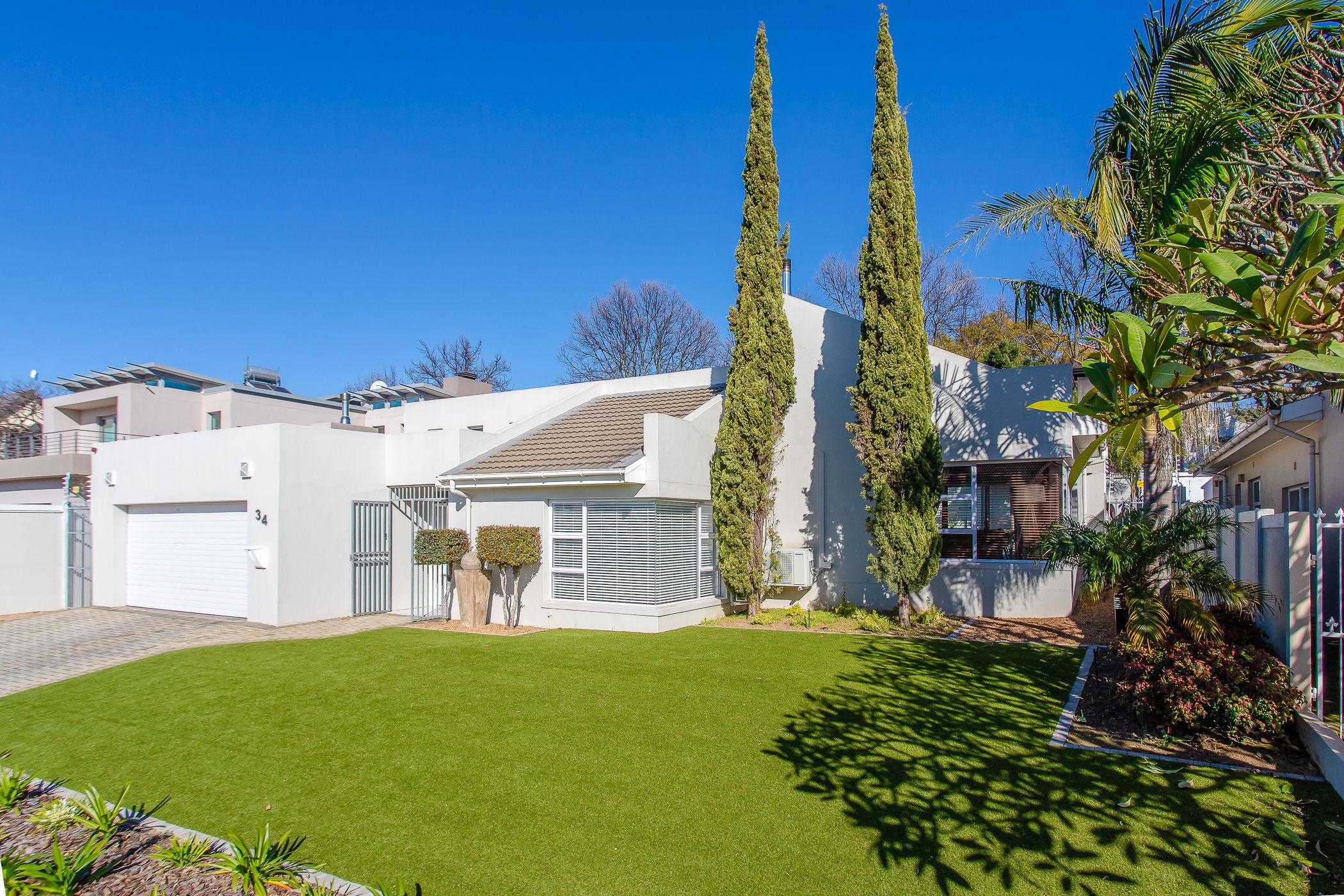 Single-storey house sold in Paarl South - TK1672681