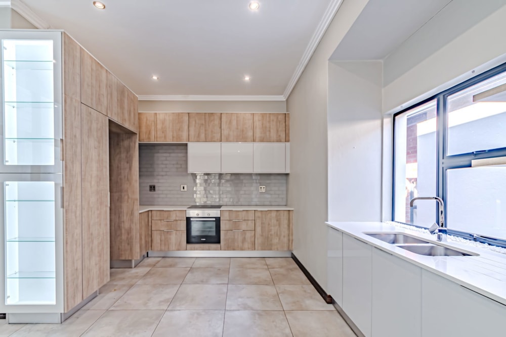 Apartment for sale in Menlo Park - PT1673749 Apartment for sale in Menlo Park - PT1673749