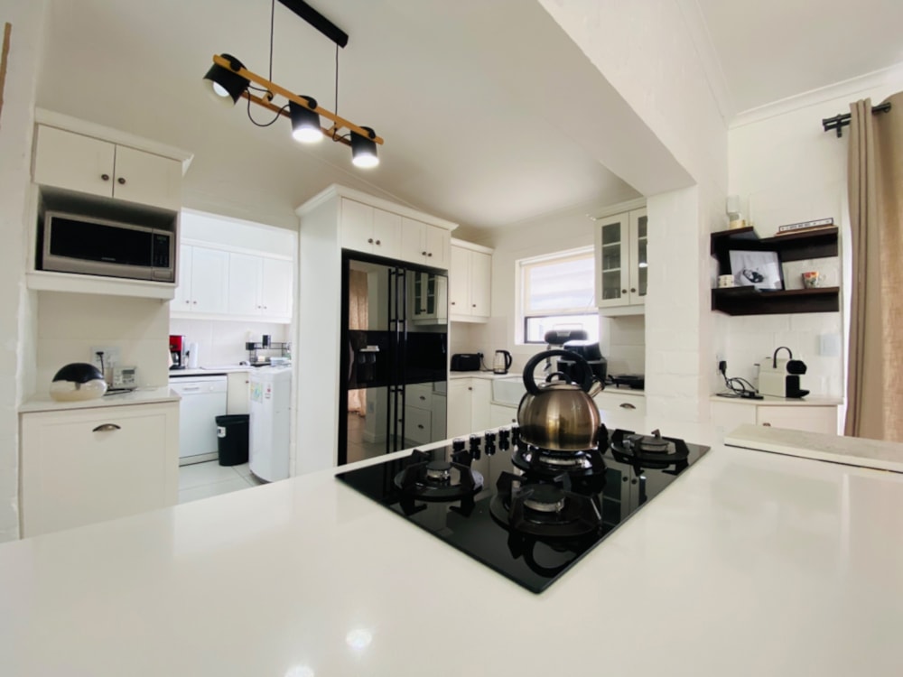 House sold in Bettys Bay - KN1675012 House sold in Bettys Bay - KN1675012