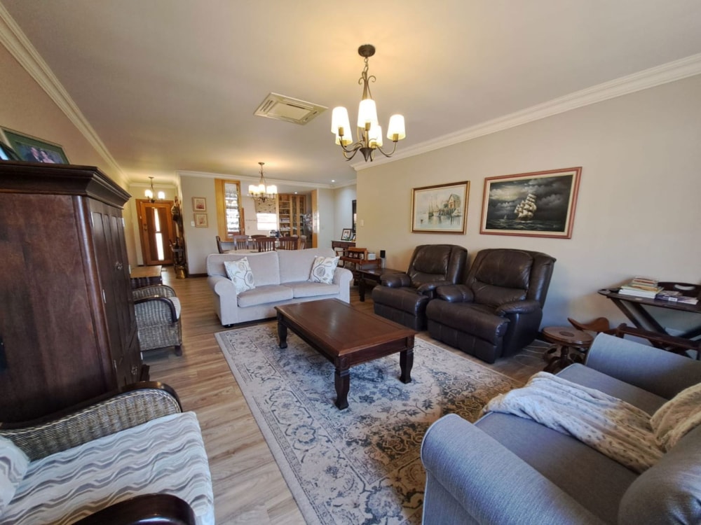 Townhouse for sale in Helicon Heights - 1BX1672008