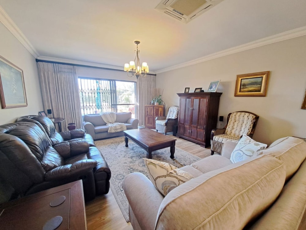 Townhouse for sale in Helicon Heights - 1BX1672008