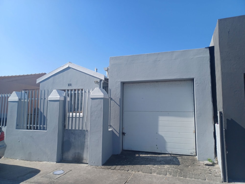 House sold in Rocklands, Mitchells Plain - 1MN1675531 House sold in Rocklands, Mitchells Plain - 1MN1675531