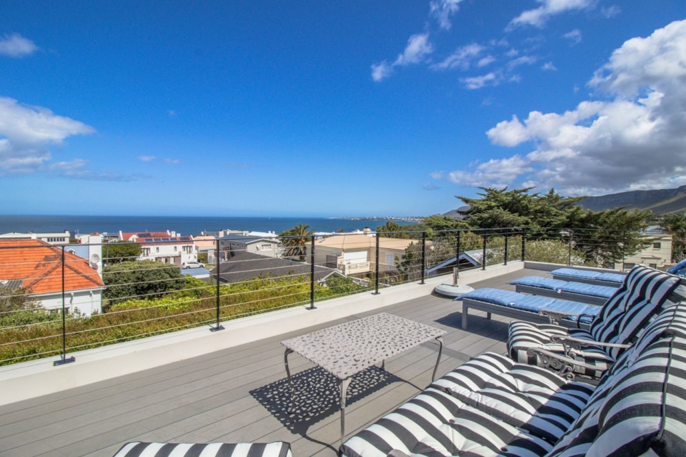 Double-storey house sold in Voelklip - HF1673143 Double-storey house sold in Voelklip - HF1673143