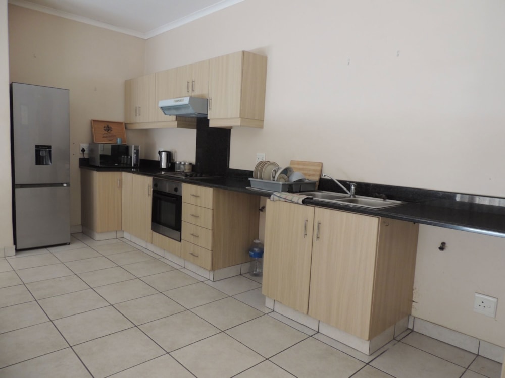 Apartment for sale in Illovo Beach - 1WB1671854 Apartment for sale in Illovo Beach - 1WB1671854