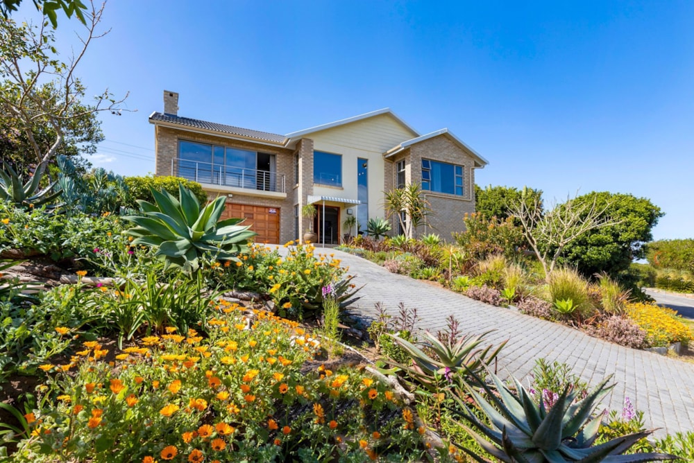 Double-storey house for sale in Hersham - 1MB1674343 Double-storey house for sale in Hersham - 1MB1674343