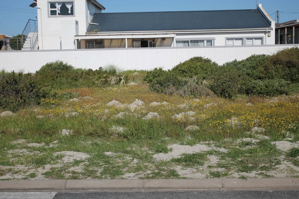 Vacant land for sale in Langebaan North - LA1673611 Vacant land for sale in Langebaan North - LA1673611