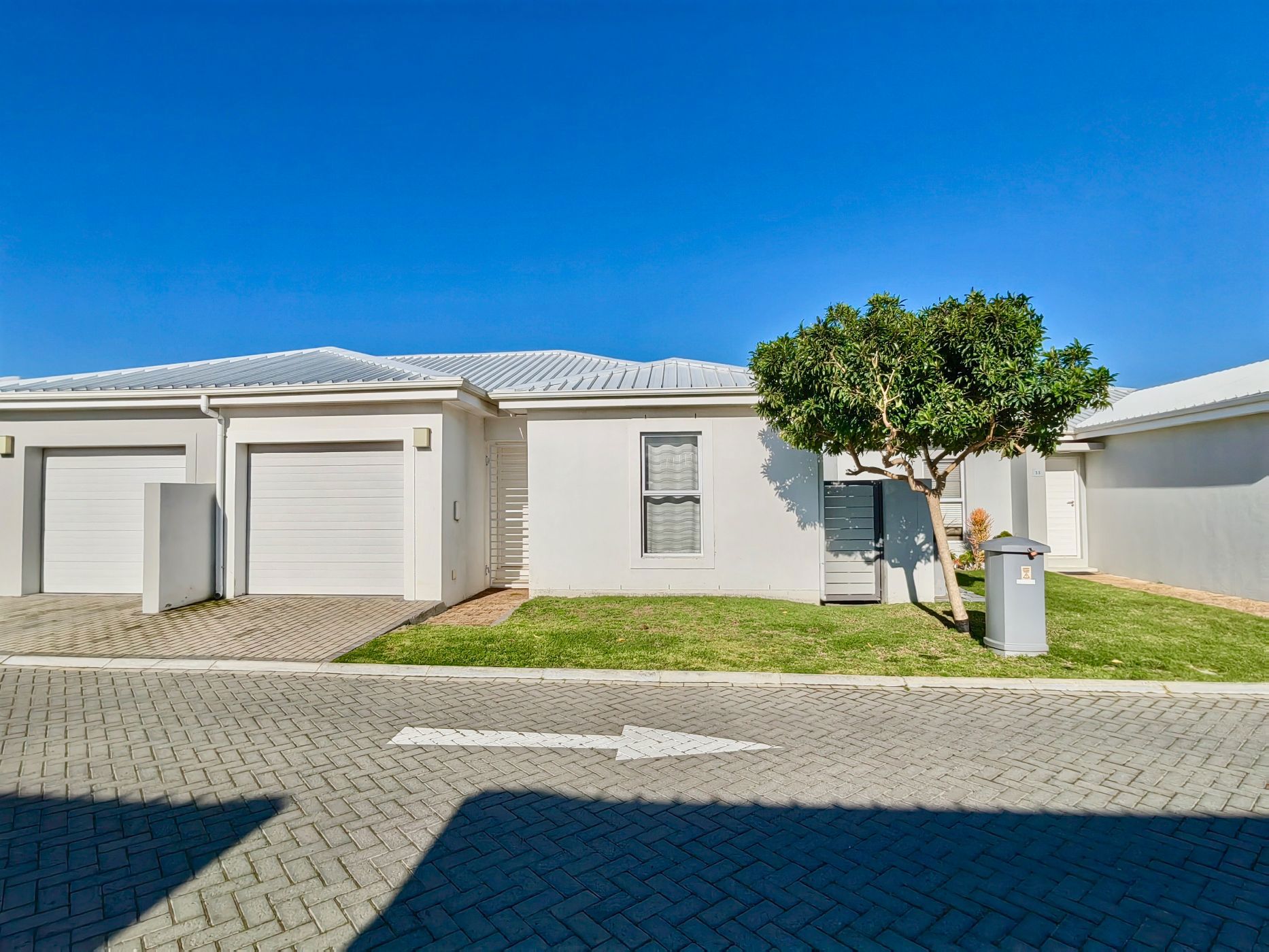 Townhouse sold in Burgundy Estate - 1PLA1672567