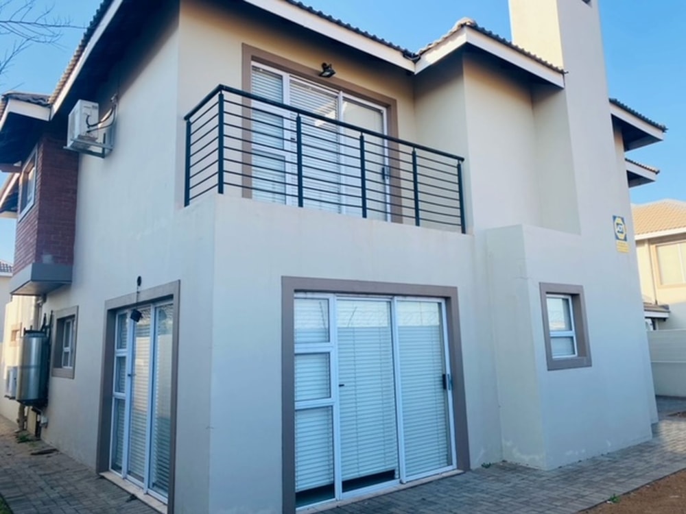 Townhouse for sale in Shellyvale - 1BX1672090