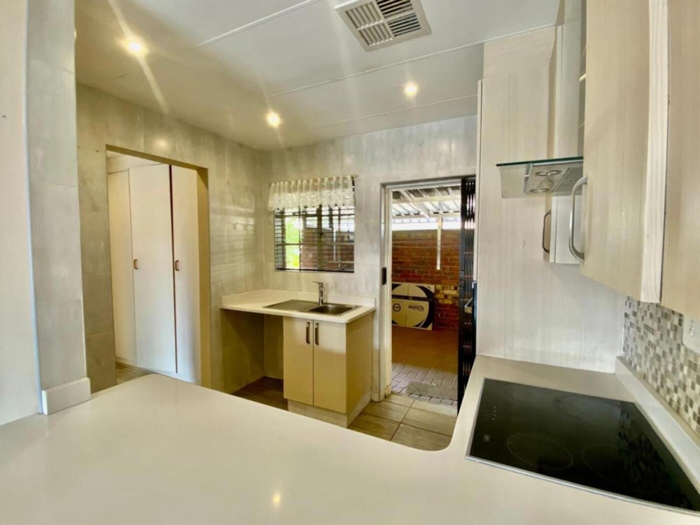 Garden retirement home for sale in Newcastle - 1NW1673529