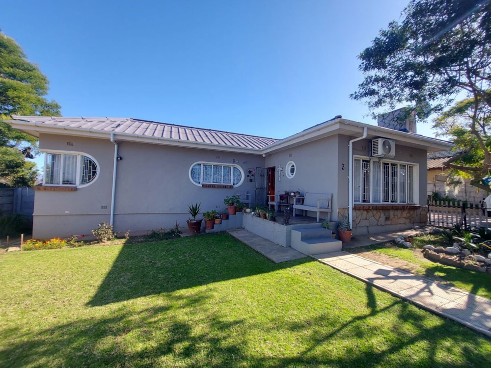 House for sale in Ashton - ROB1672278