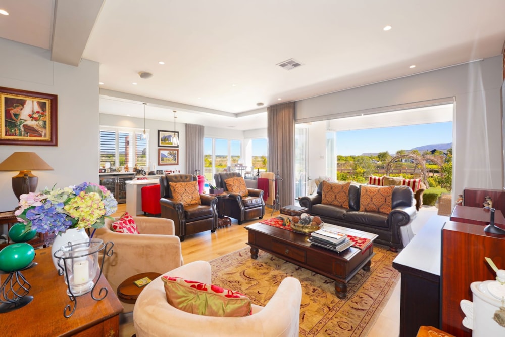 Security estate home for sale in Val de Vie Estate - VLV1670888 Security estate home for sale in Val de Vie Estate - VLV1670888