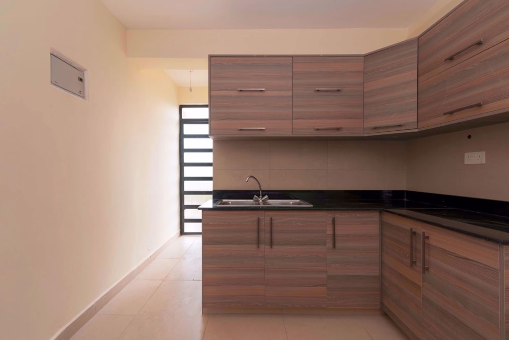 Townhouse for sale in Embakasi, Kenya - 3KE1620558