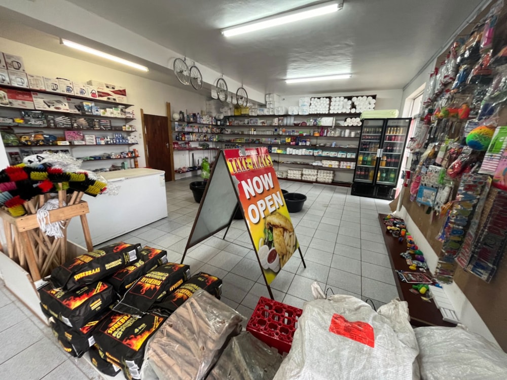 Commercial Building for sale in Gansbaai - 1SW1629397 Commercial Building for sale in Gansbaai - 1SW1629397