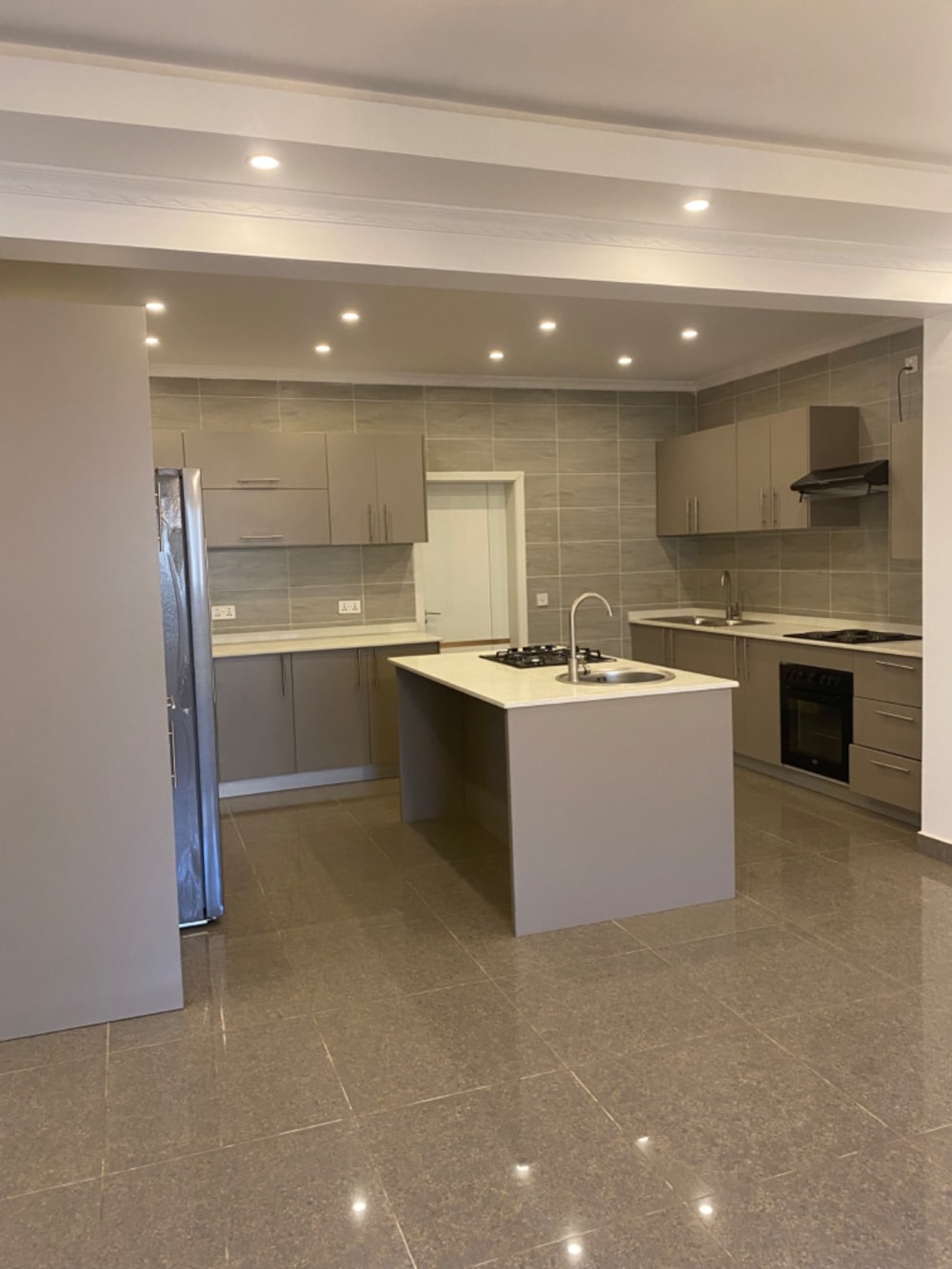 Apartment to rent in Leopards Hill, Zambia - 3ZA1695166 Apartment to rent in Leopards Hill, Zambia - 3ZA1695166