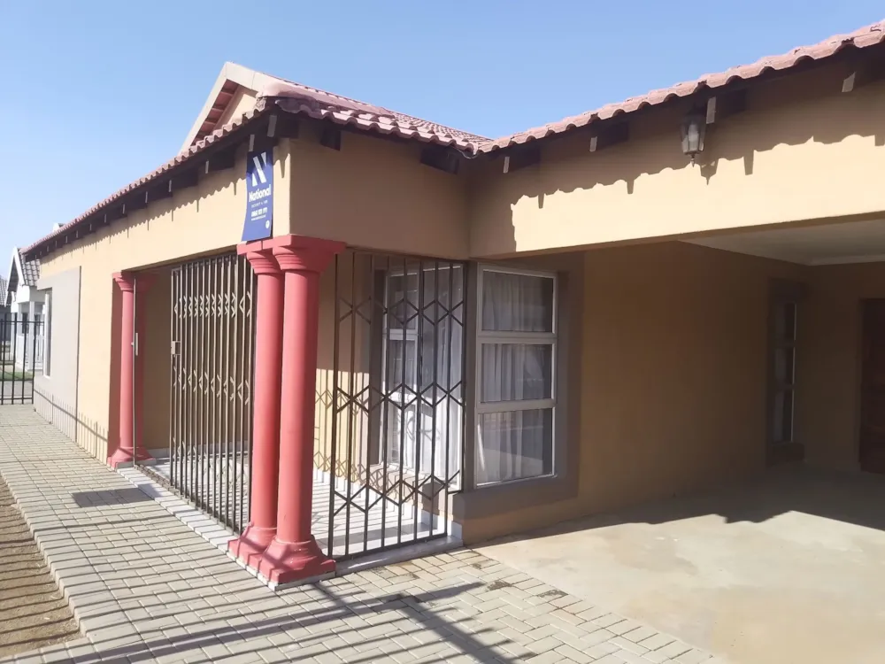 House for sale in Bloemspruit - 1BX1674294 House for sale in Bloemspruit - 1BX1674294