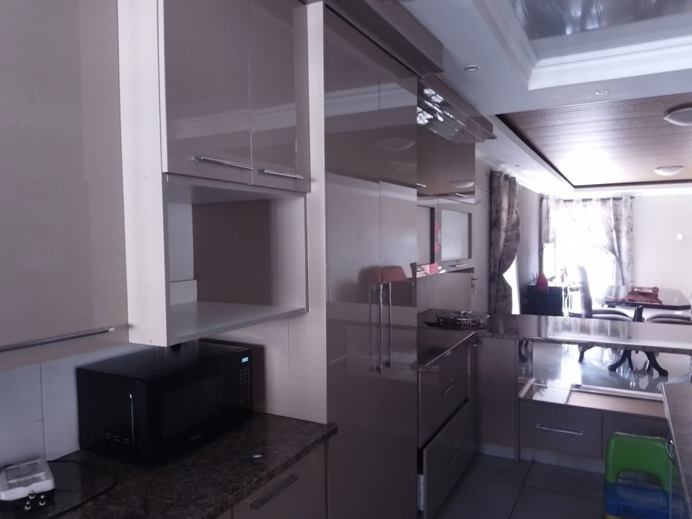 House for sale in Bloemspruit - 1BX1674294