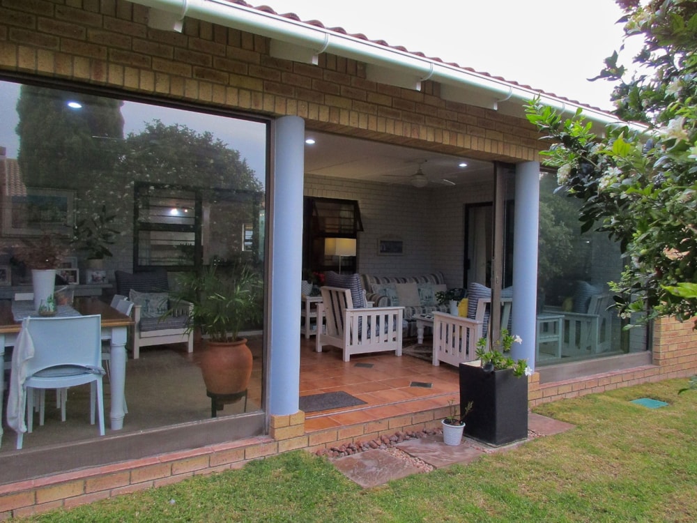 Townhouse sold in Summerstrand - 1PLZ1657327 Townhouse sold in Summerstrand - 1PLZ1657327