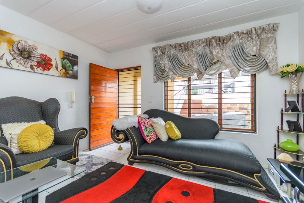 Townhouse for sale in Kew - BED1671600 Townhouse for sale in Kew - BED1671600