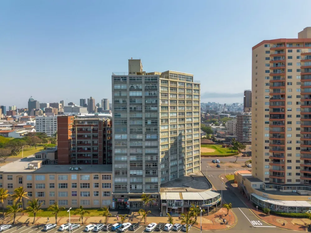 Apartment for sale in North Beach Durban - 1DA1671849 Apartment for sale in North Beach Durban - 1DA1671849