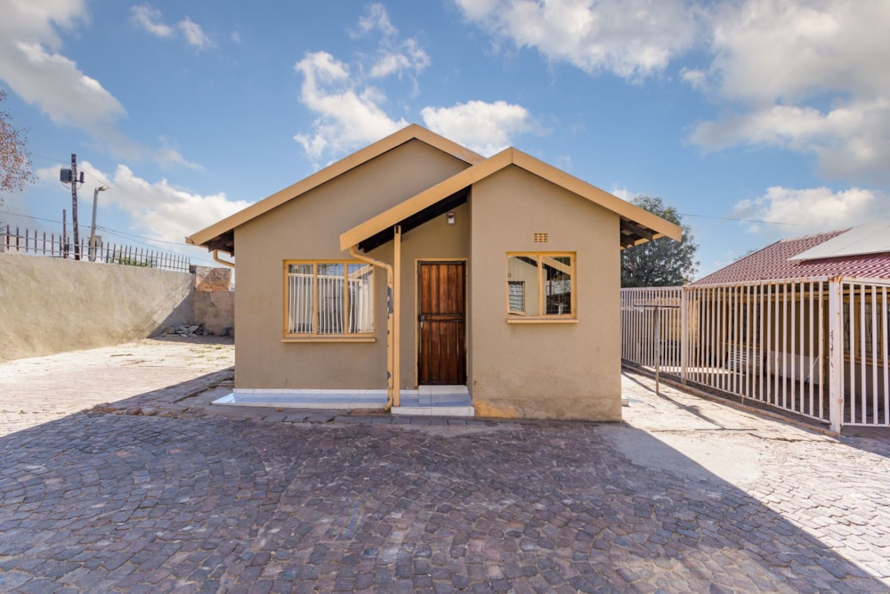 Townhouse for sale in Kew - BED1671555 Townhouse for sale in Kew - BED1671555