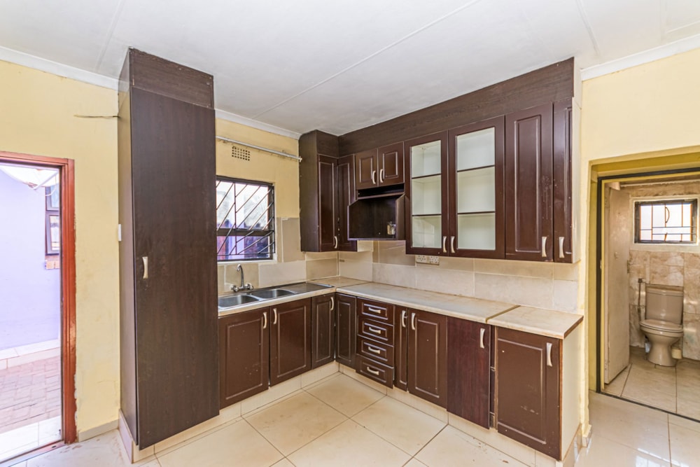 House for sale in Tshepisong - 1KR1672684