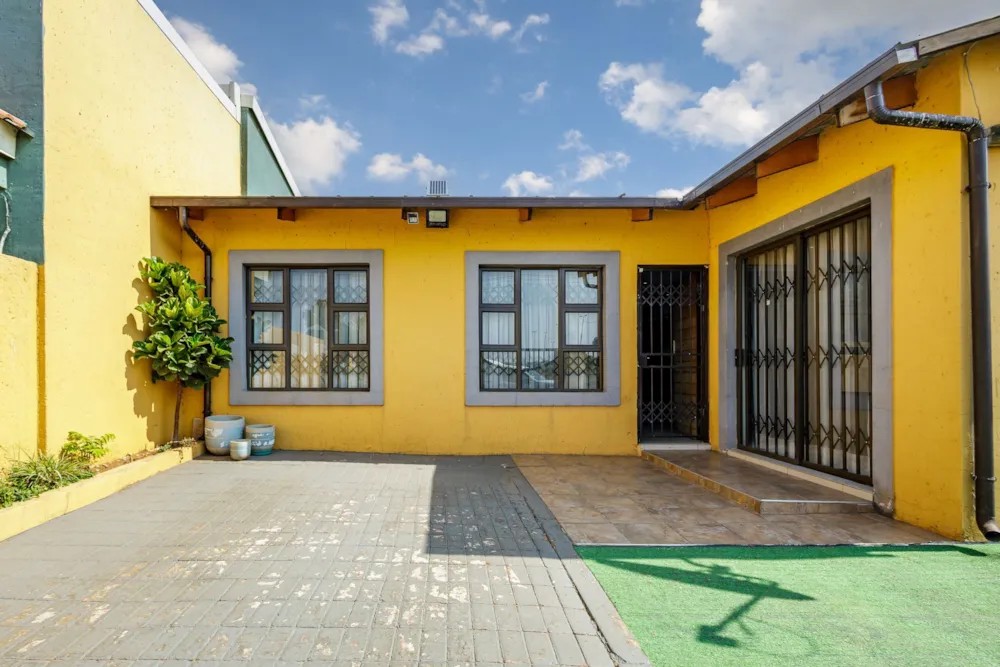 House sold in Eldorado Park - 1GV1672197 House sold in Eldorado Park - 1GV1672197