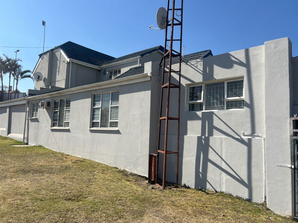 Commercial Building for sale in King Williams Town (Qonce) - 1MH1671858