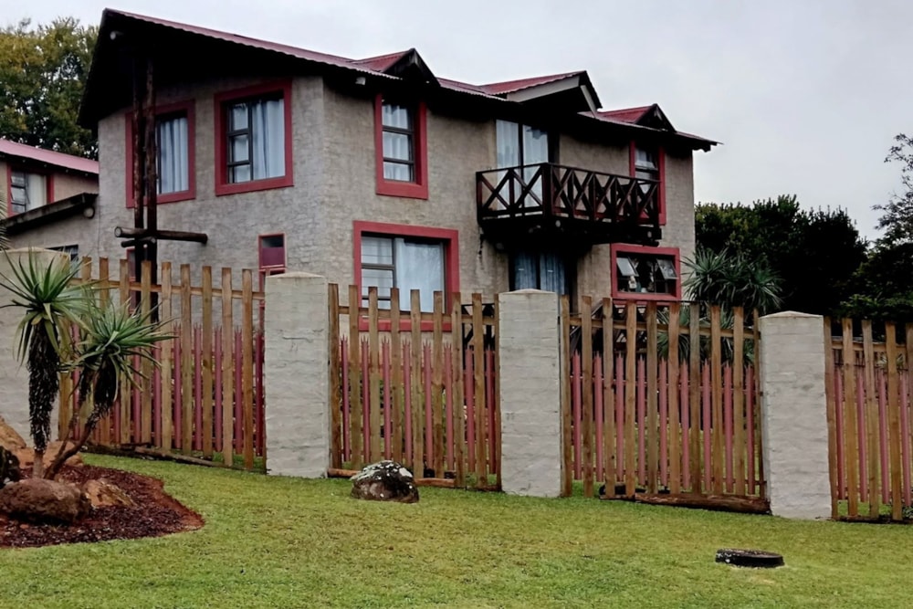 Double-storey house for sale in Sabie - 1LY1716526
