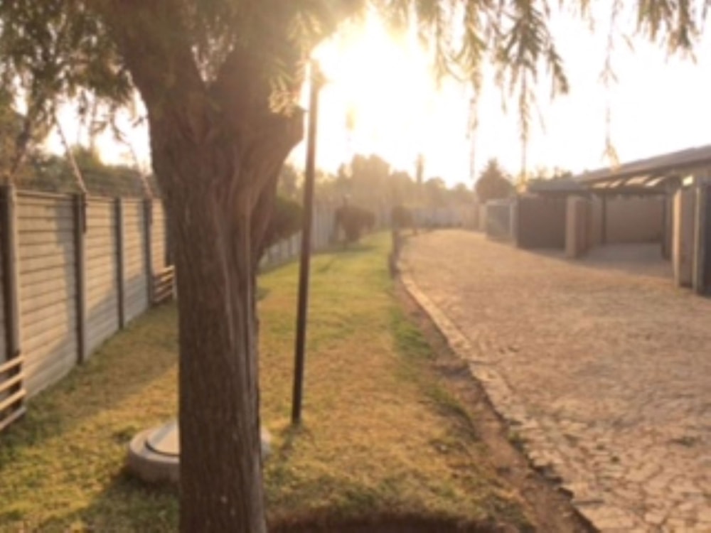 Apartment to rent in Roodepoort - RAL1672226 Apartment to rent in Roodepoort - RAL1672226