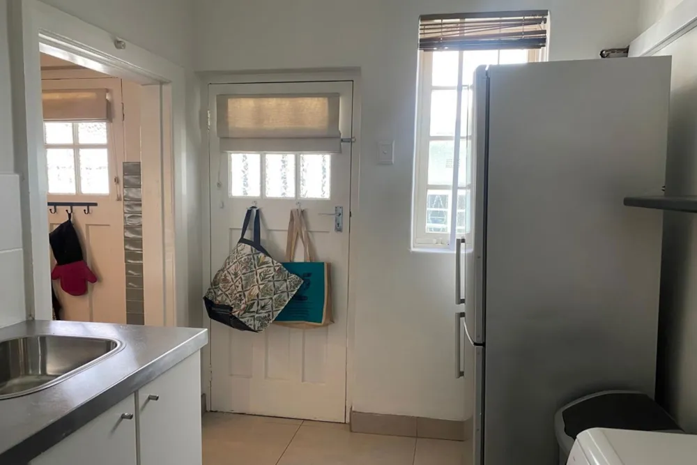 Apartment let in Claremont, Cape Town - RBL1748066 Apartment let in Claremont, Cape Town - RBL1748066