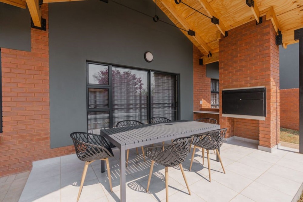 Townhouse let in Boardwalk Villas - PTL1674009