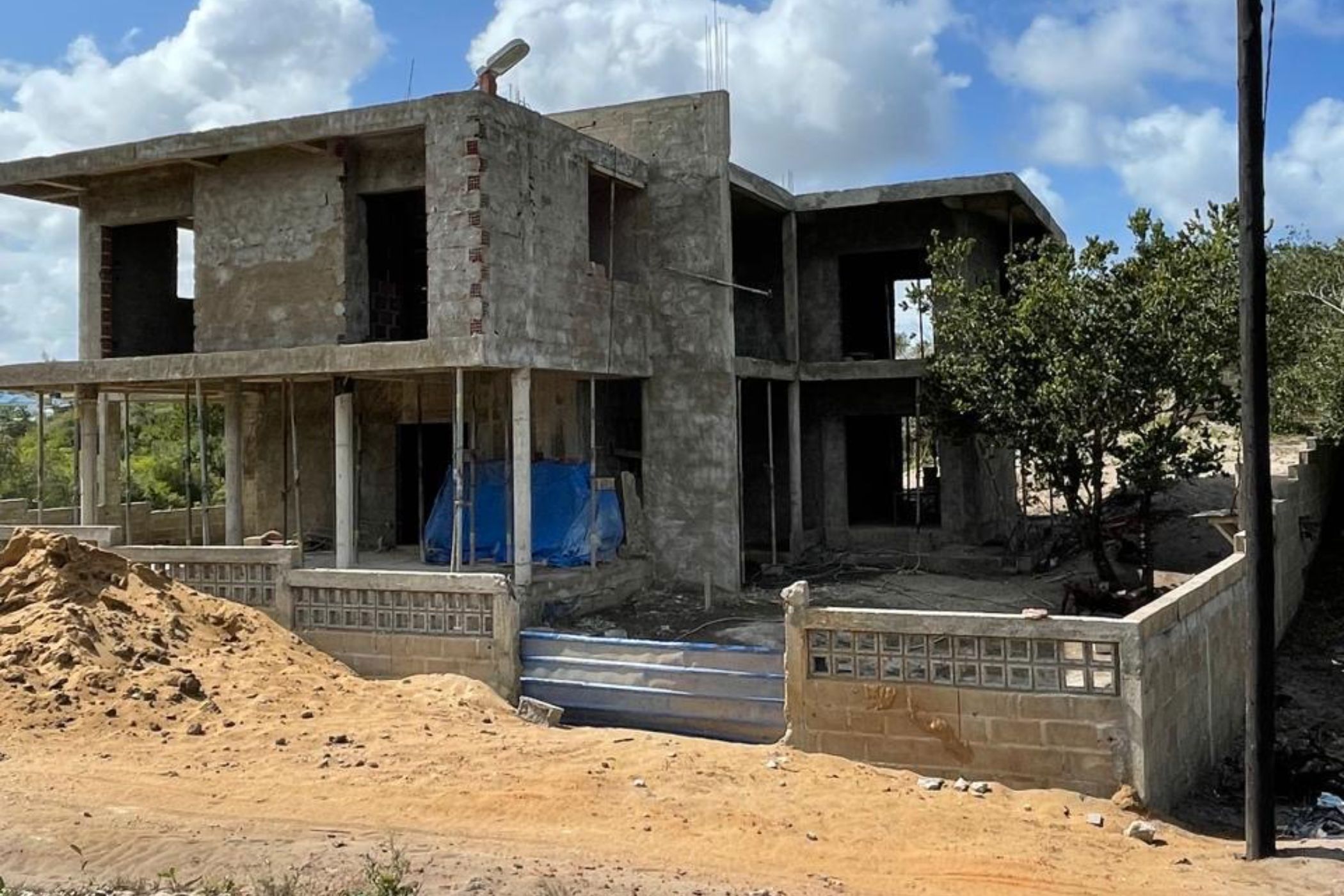 House for sale in Bilene, Mozambique - 3MQ1672353