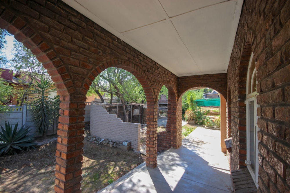 House for sale in Oudtshoorn South - 1OU1672411 House for sale in Oudtshoorn South - 1OU1672411