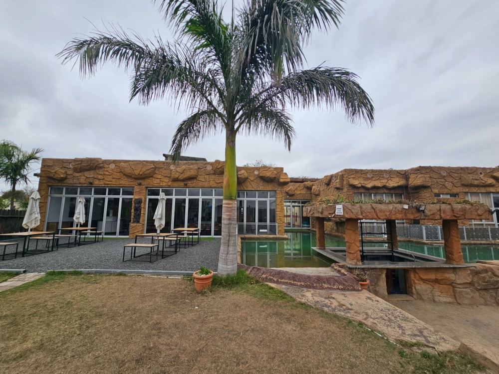 Guesthouse for sale in Mount Moreland - 1ND1672591 Guesthouse for sale in Mount Moreland - 1ND1672591