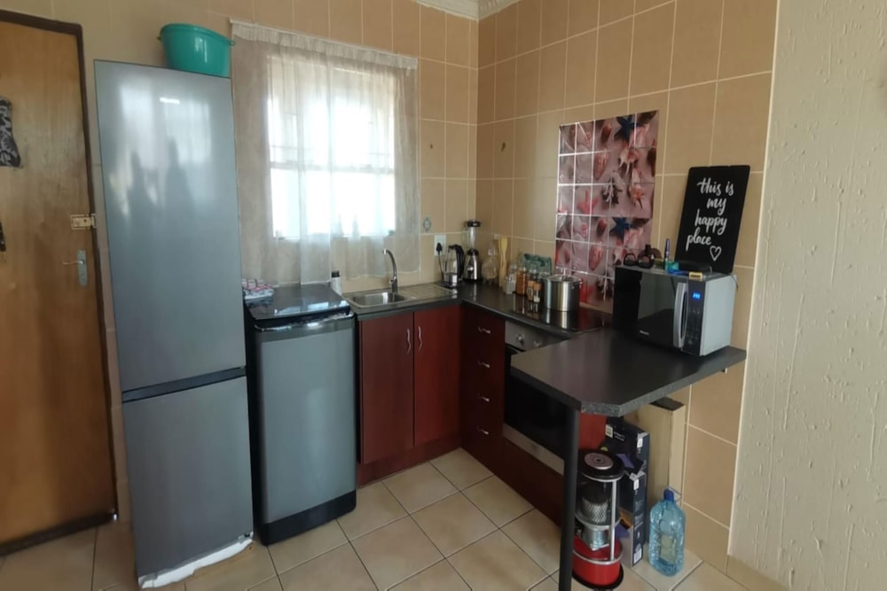 Security complex home sold in Aeroton - 1GV1672705 Security complex home sold in Aeroton - 1GV1672705