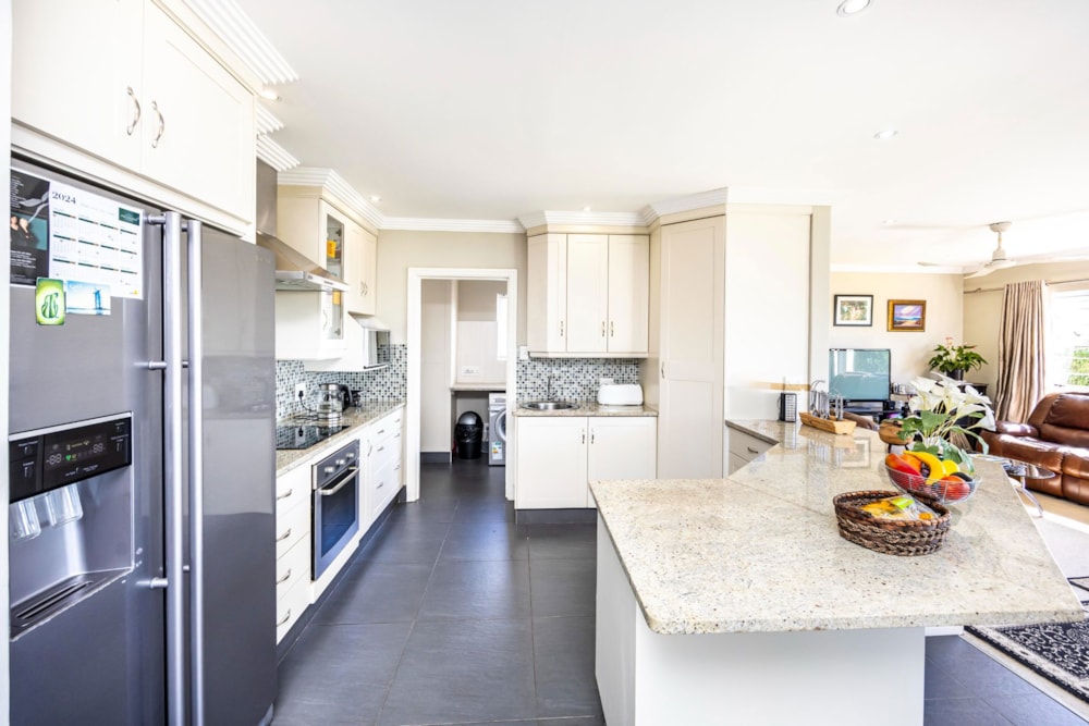 Townhouse for sale in Gonubie - 1EZ1735813